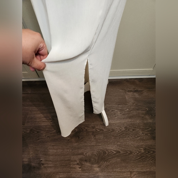 White Chiffon Sleeveless Maxi Dress - Picture 8 of 8